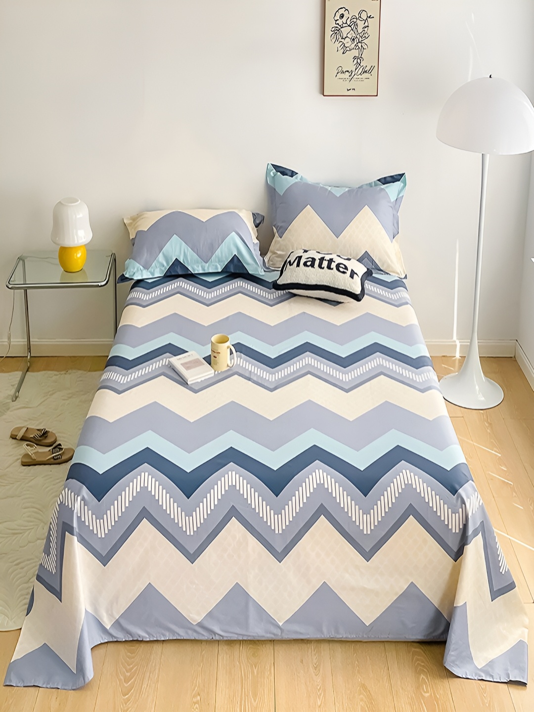 

JC HOME Beige & Blue Graphic 230 TC Cotton Queen Bedsheet with 2 Pillow Covers