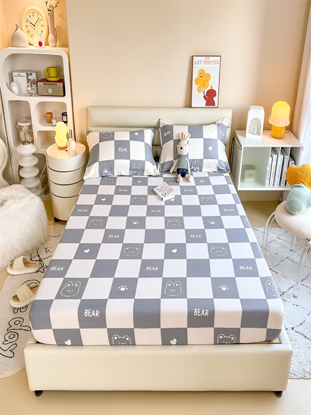 

JC HOME White Geometric Cotton Fitted 230 TC King Bedsheet With 2 Pillow Covers