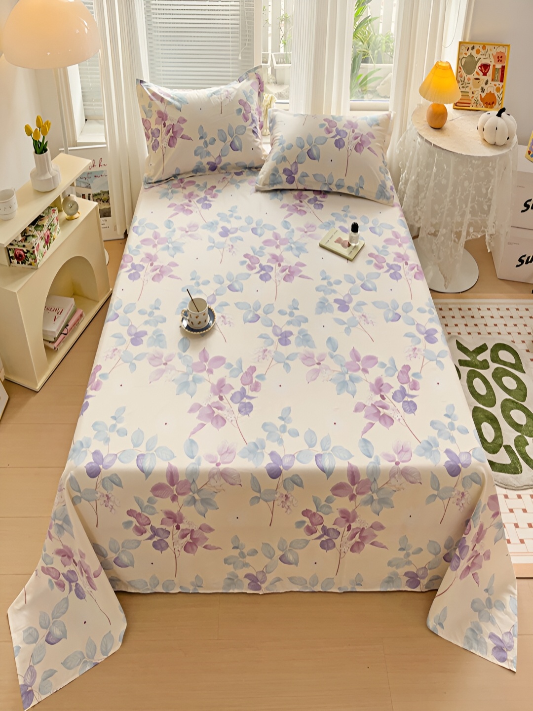 

JC HOME White & Blue Floral Queen Bedsheet with 2 Pillow Covers