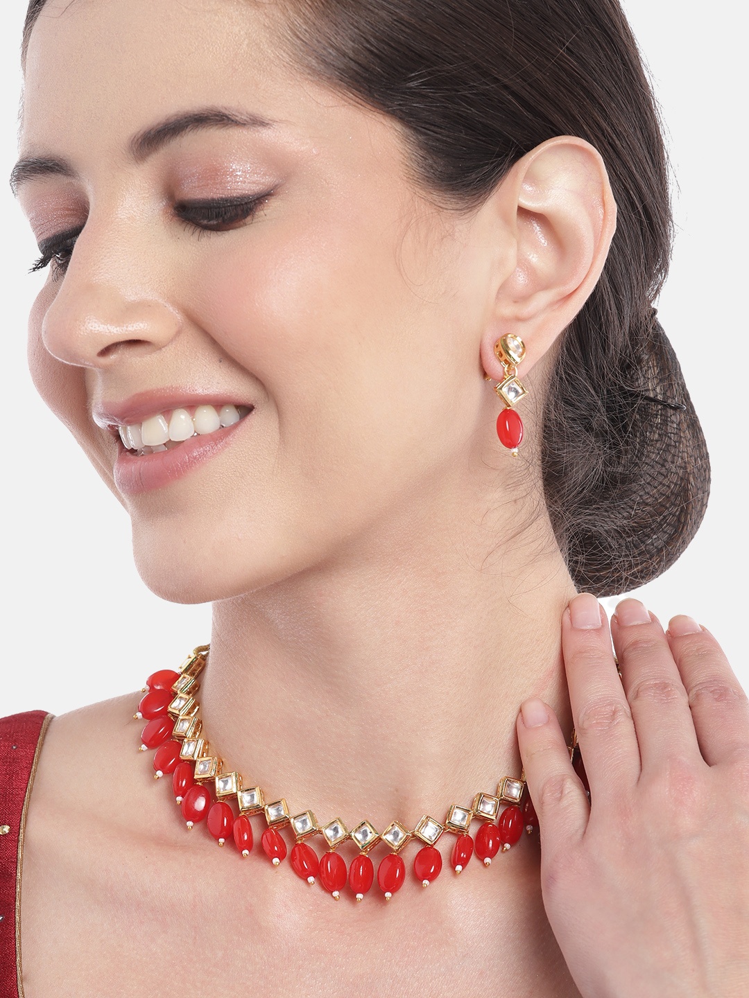 

Anouk Women Gold-Plated Kundan Studded & Beaded Necklace with Earrings, Red