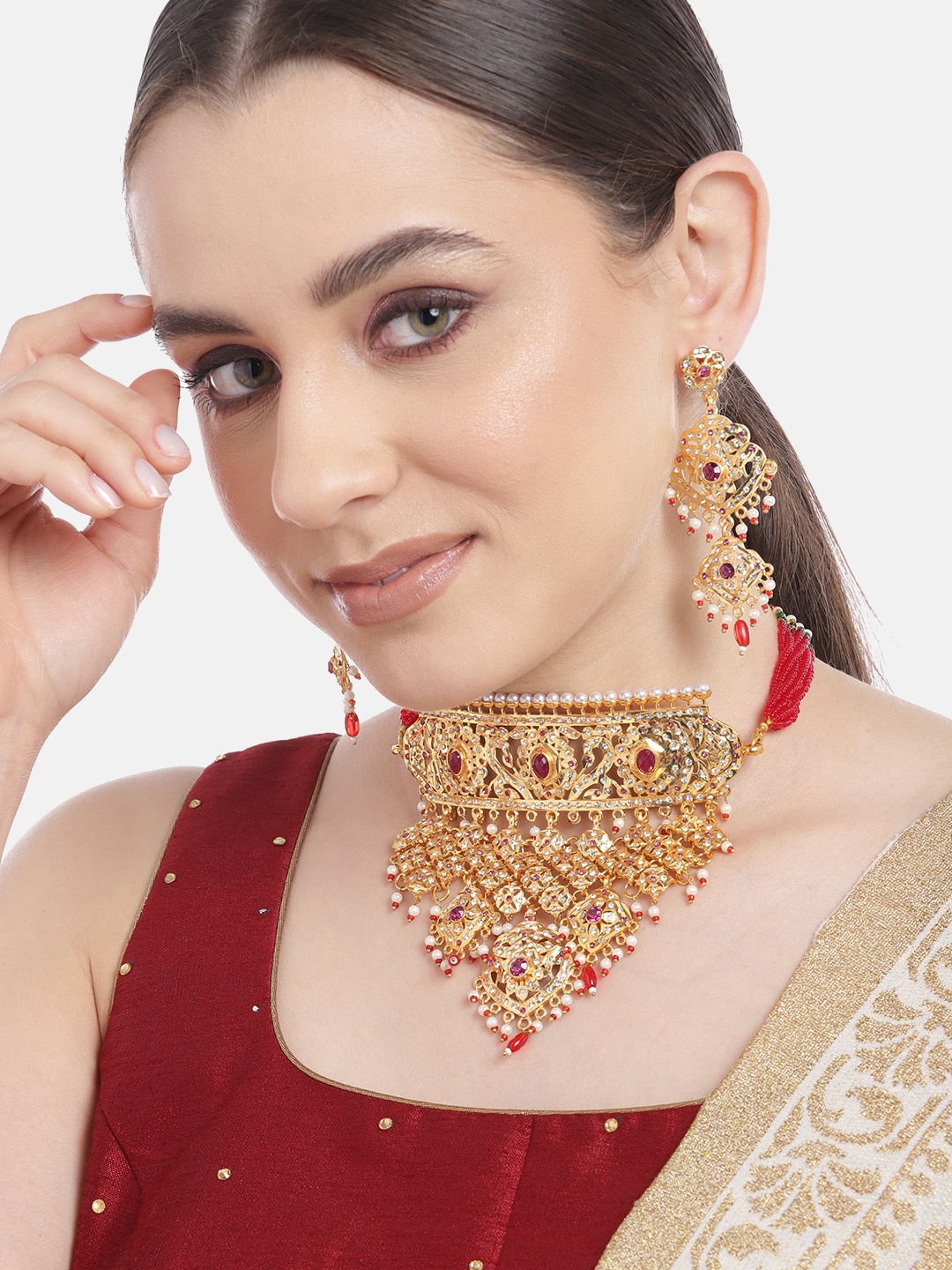 

Anouk Gold-Plated Artificial Beads & Stones Jewellery Set