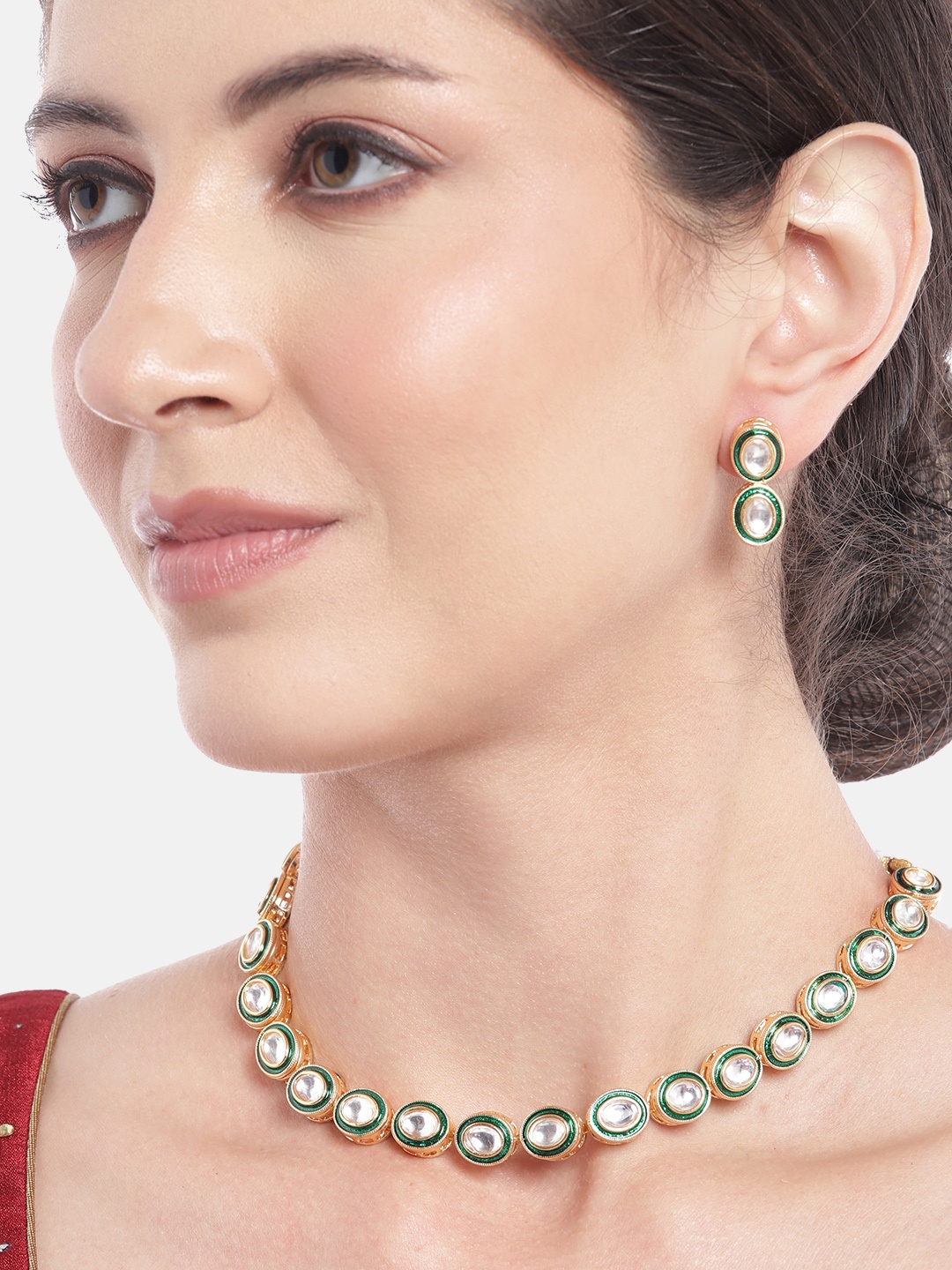 

Anouk Gold-Plated Kundan-Studded Jewellery Set