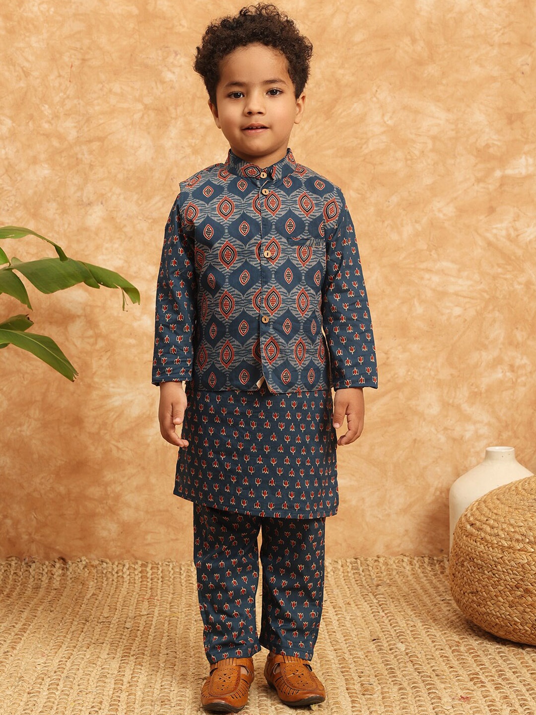 

Readiprint Fashions Boys Ethnic Motifs Printed Pure Cotton Kurta With Pyjama & jacket, Blue