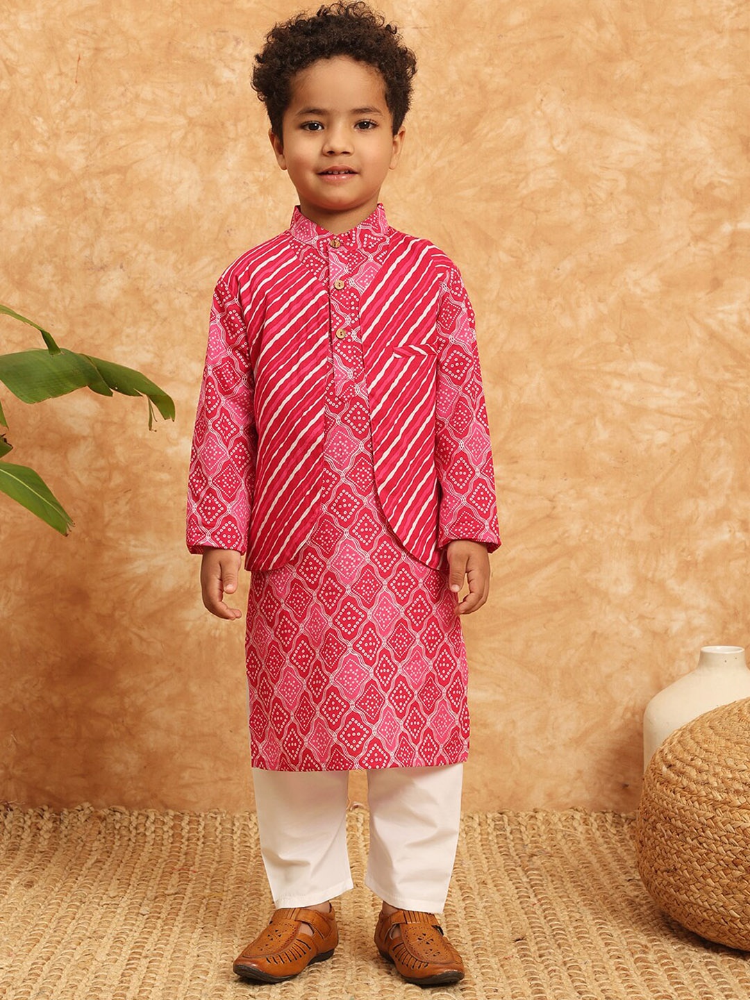 

Readiprint Boys Bandhani Printed Band Collar Pure Cotton Kurta with Pyjamas, Pink