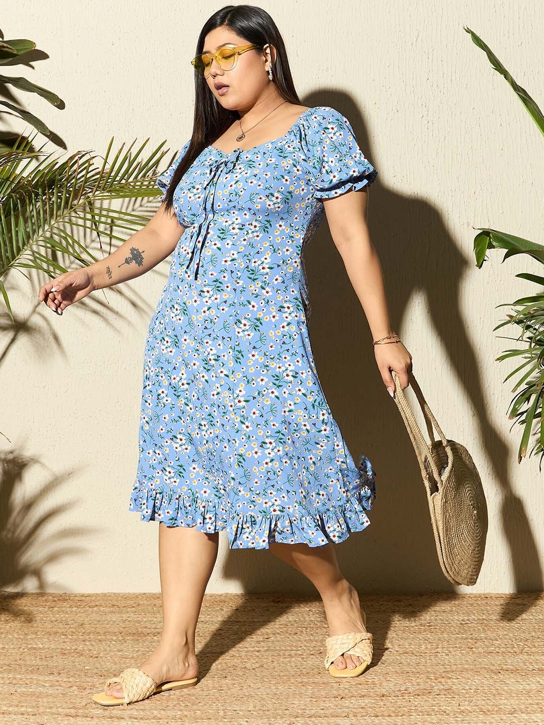 

Berrylush Curve Plus Size Blue Floral Printed Gathered Detailed A-Line Midi Dress