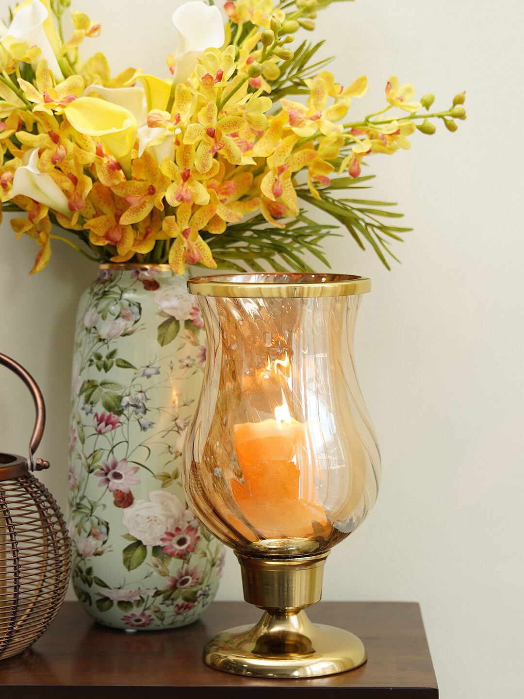 

Pure Home and Living Gold-Toned Textured Aluminium Candle Holder