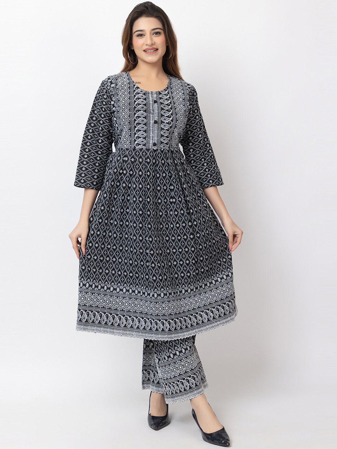 

TYSORT Ethnic Motifs Embroidered Thread Work A-Line Kurta with Trousers, Black