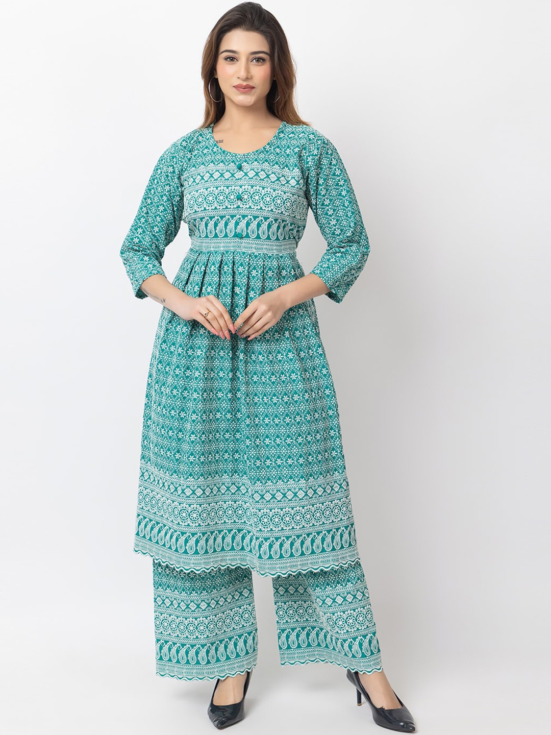 

TYSORT Round Neck Ethnic Motifs Embroidered Empire Thread Work Kurta with Palazzo, Green