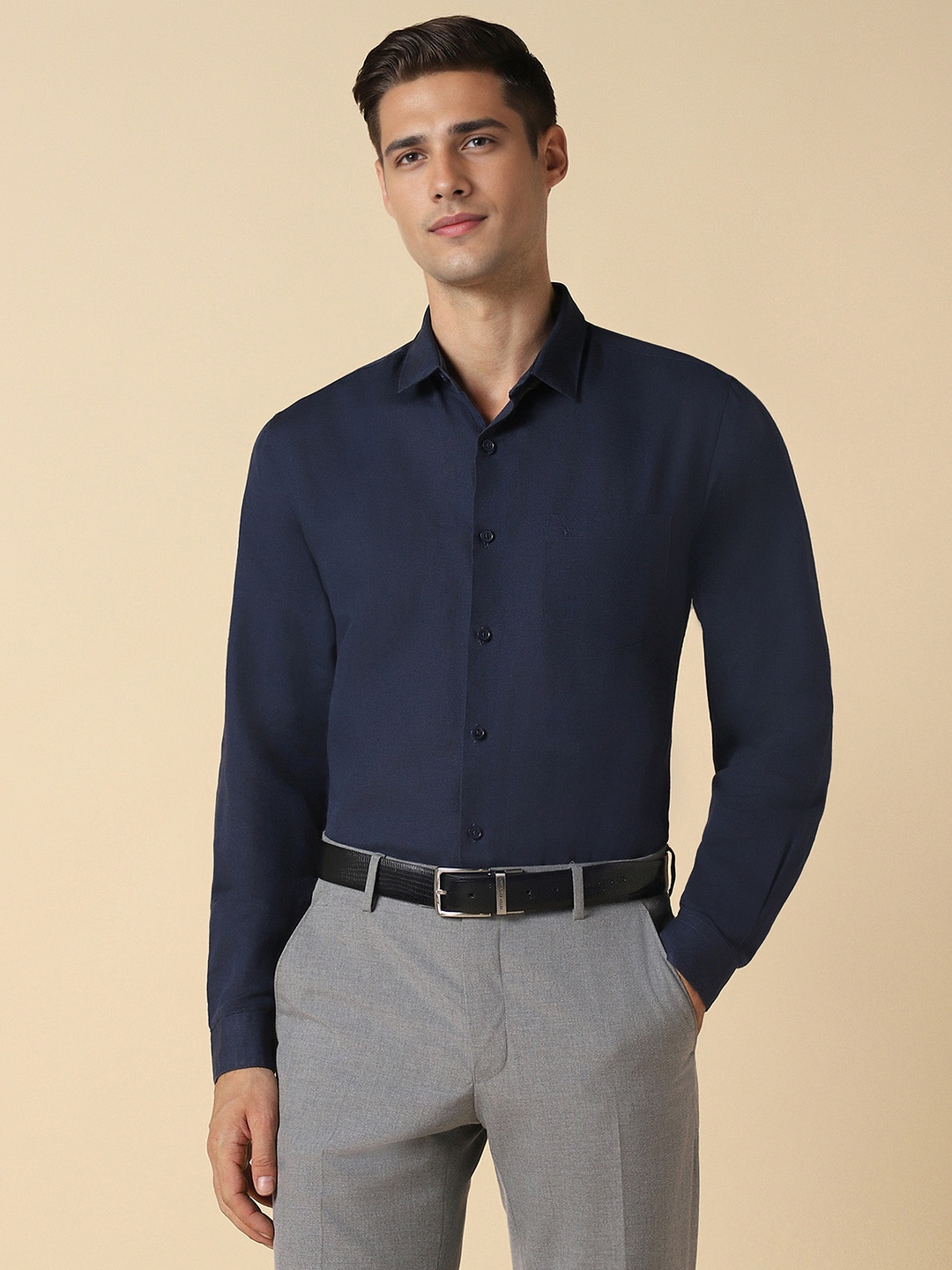 

Allen Solly Slim Fit Spread Collar Formal Shirt, Navy blue