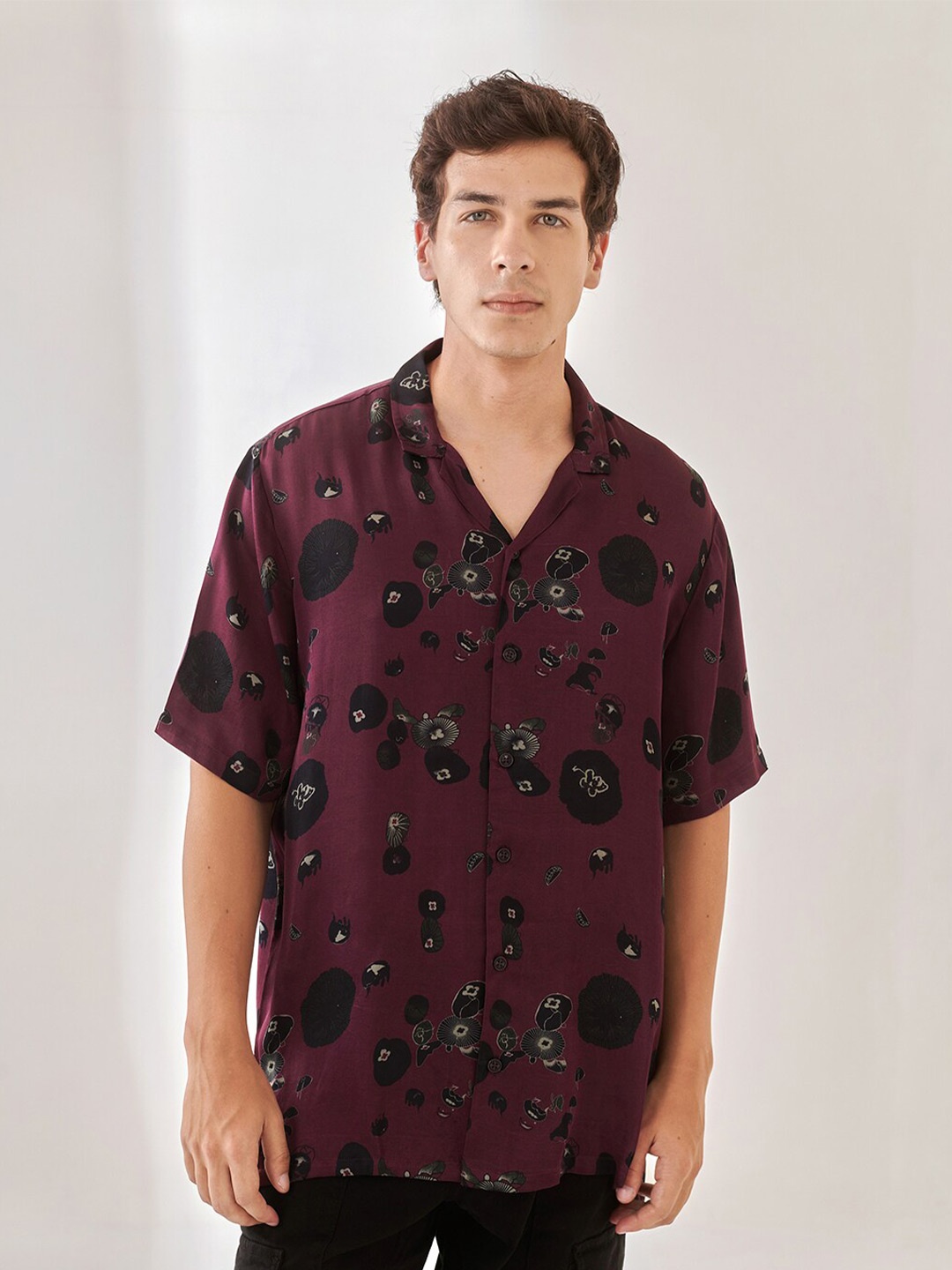 

QB MEN Classic Floral Printed Satin Casual Shirt, Maroon