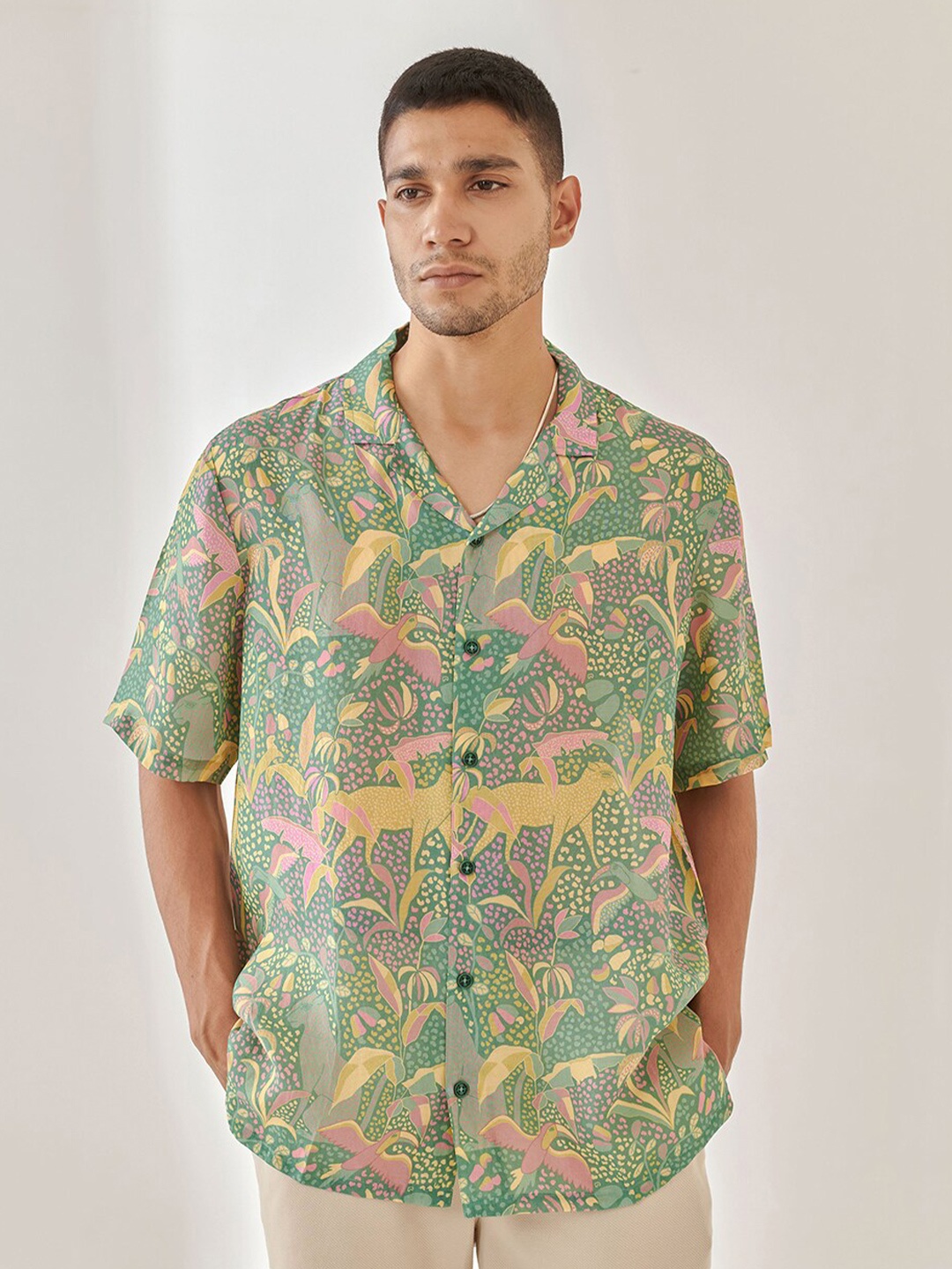 

QB MEN Classic Fit Floral Printed Cuban Collar Casual Oversized Silk Shirt, Green