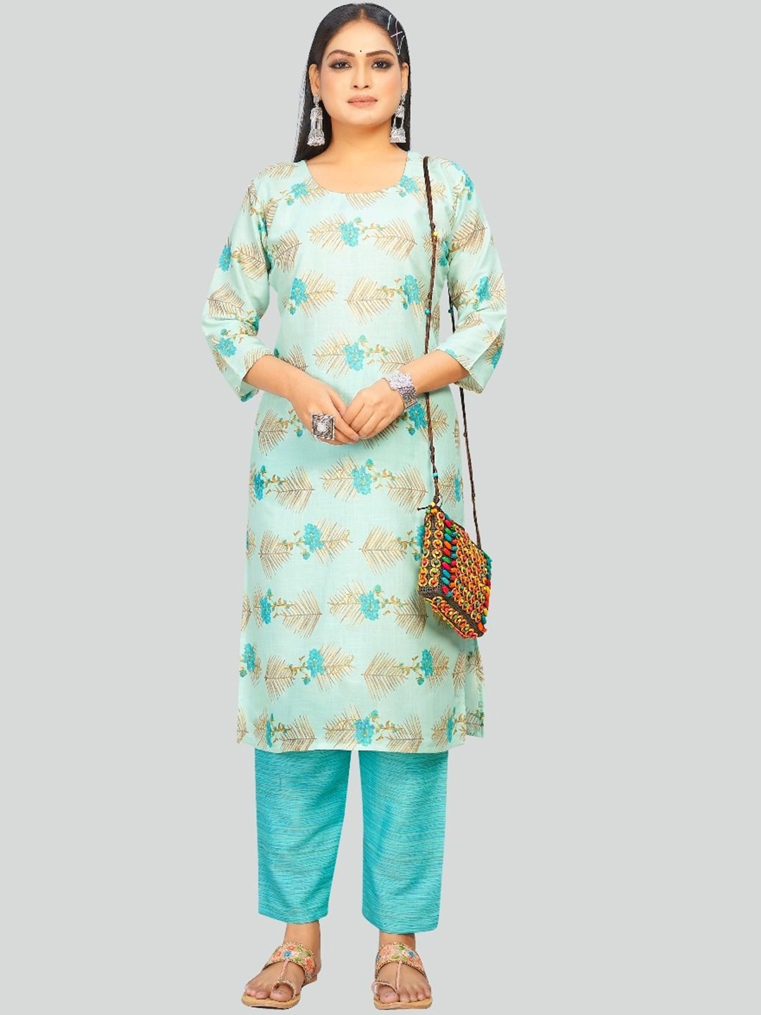 

SANJANA SILK Floral Printed Regular Kurta with Trousers, Blue