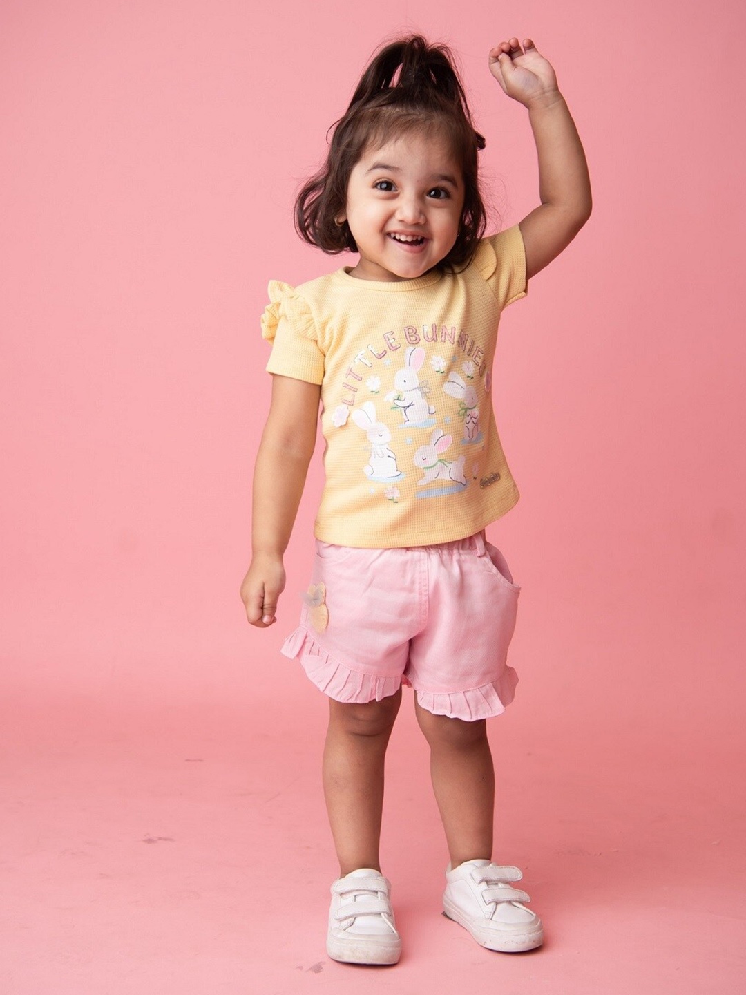 

Babys Day Girls Printed Top with Shorts, Yellow