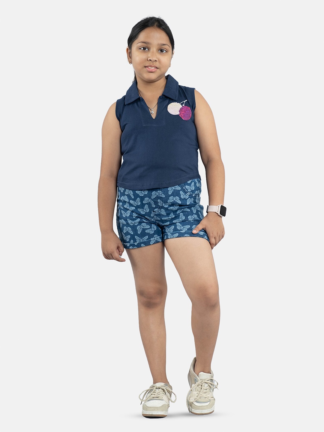 

KiddoPanti Girls Embellished Polo Collar T-shirt with Shorts, Navy blue
