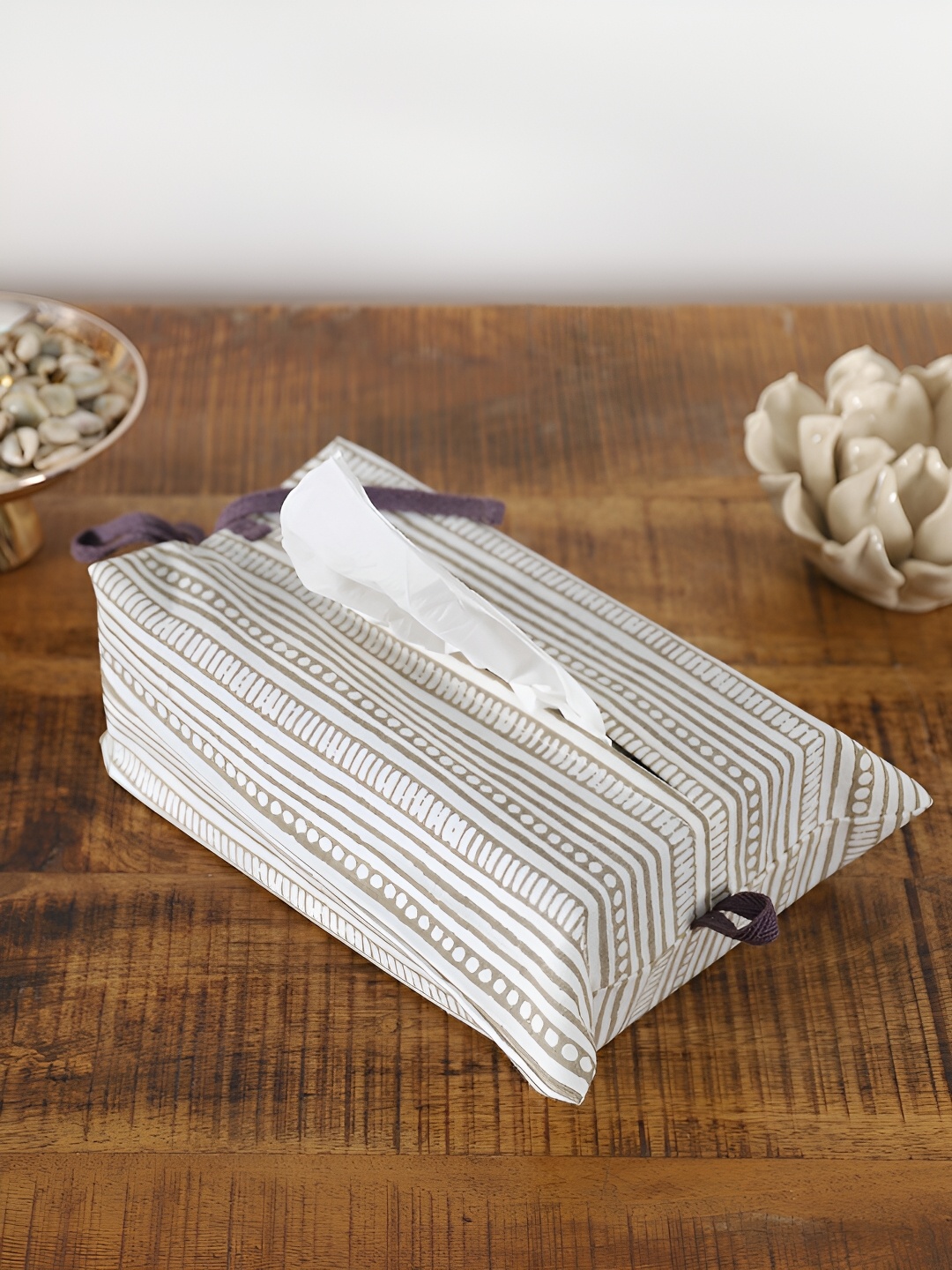 

TARAN LIVING Beige & White Printed Cotton Regular Tissue Box Organiser Organiser