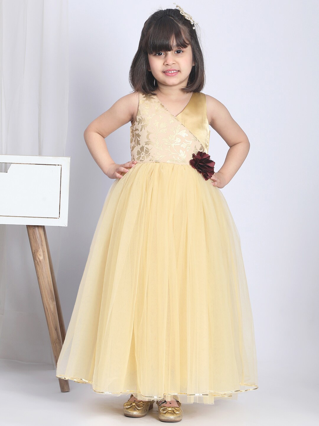 

Toy Balloon kids Girls Self Design V-Neck Applique Net Tulle Gown, Gold