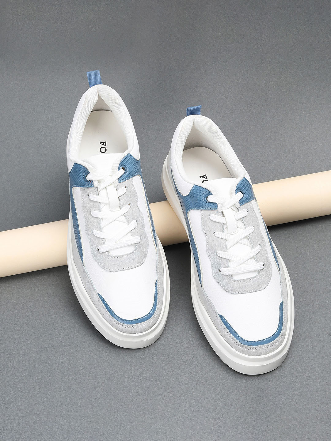 

Forca by Lifestyle Men Colourblocked Round Toe Sneakers, Blue