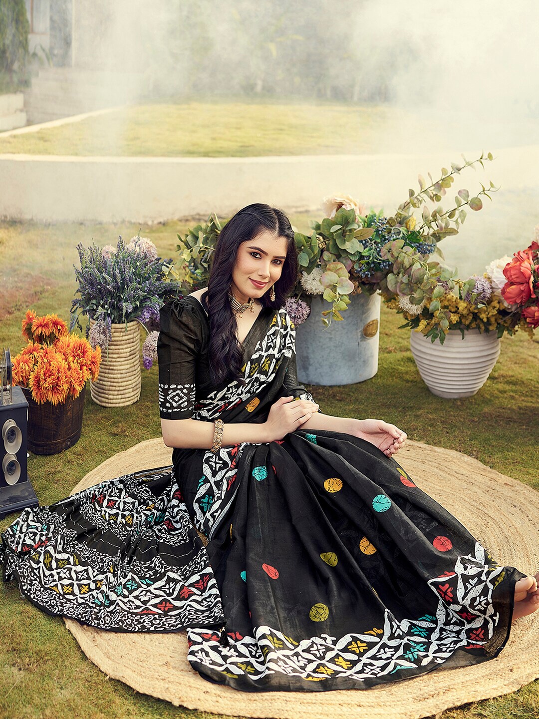 

Mitera Ethnic Motifs Printed Ready To Wear Arani Saree, Black