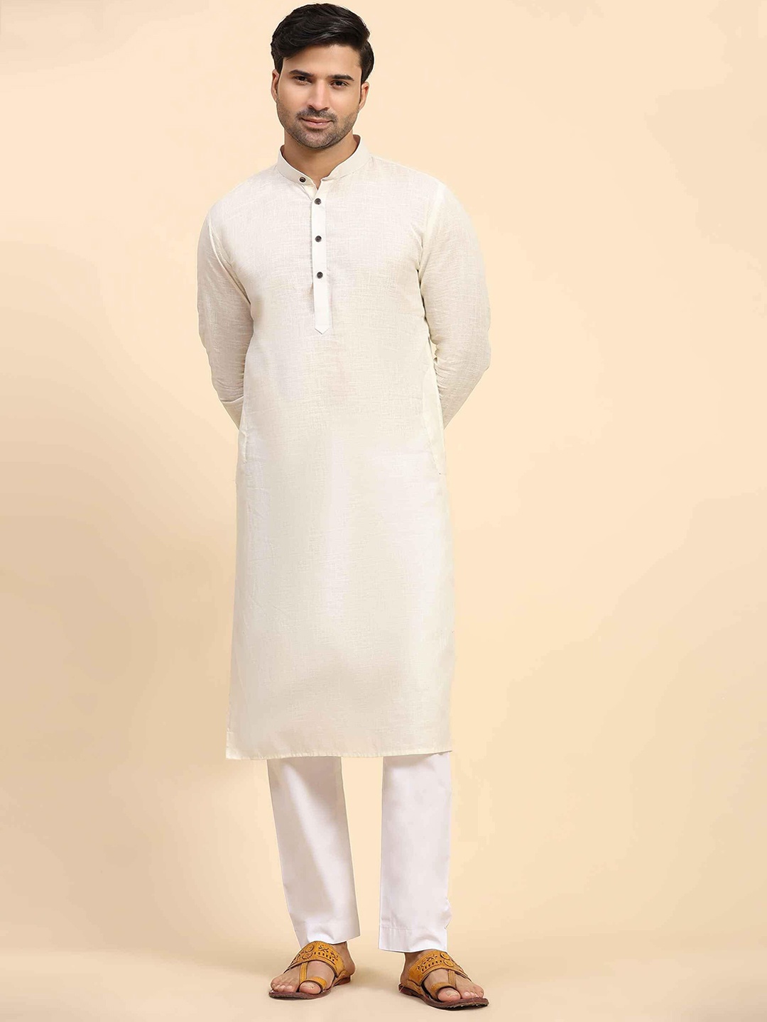 

Cult Indie Mandarin Collar Jacquard Weave Pure Cotton Kurta, Off white