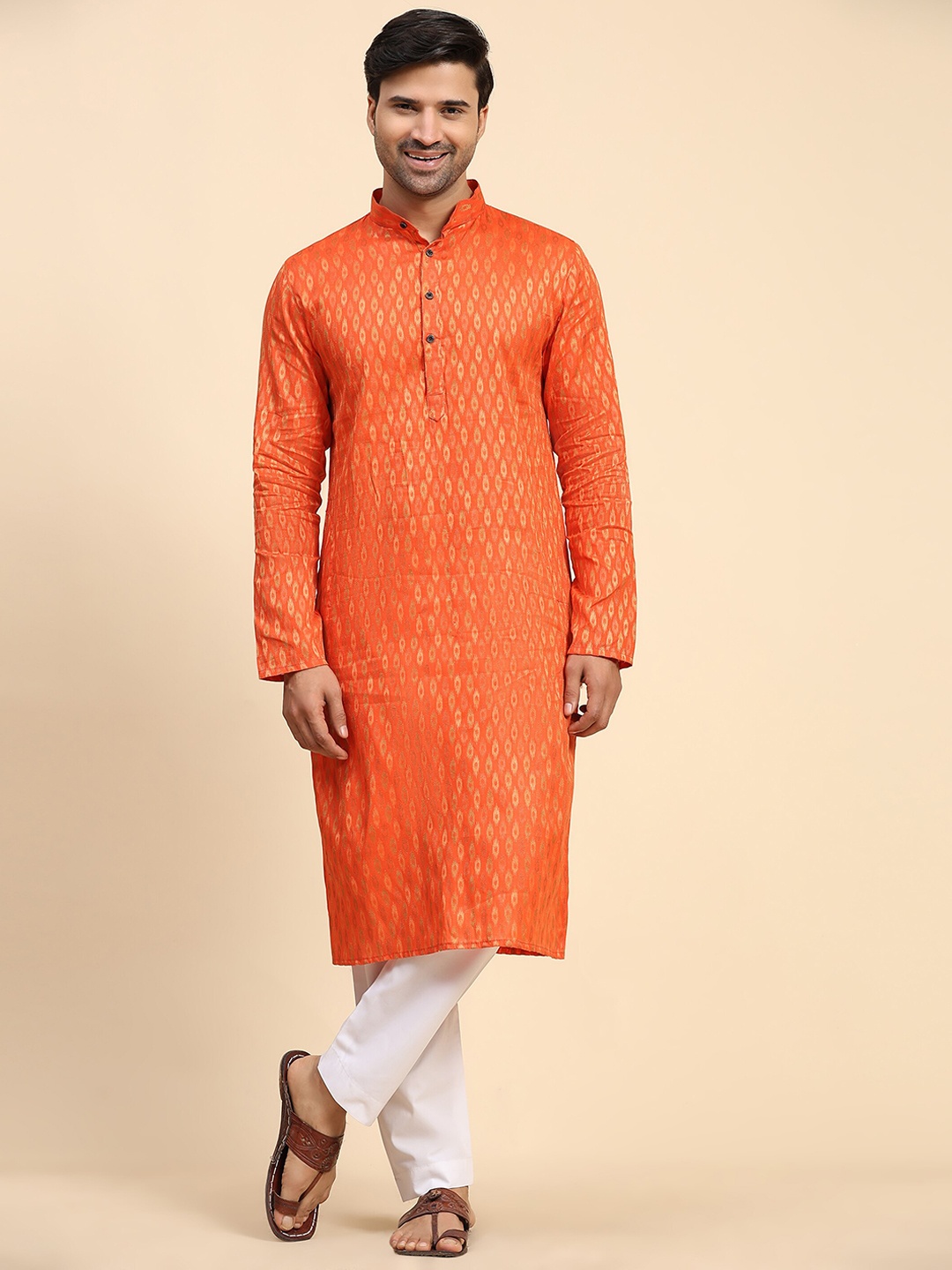 

Cult Indie Geometric Woven Design Pure Cotton Straight Kurta, Orange