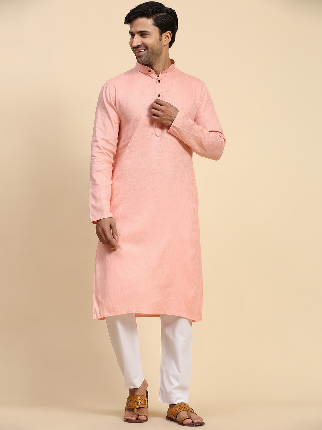 

Cult Indie Woven Design Pure Cotton Straight Kurta, Peach