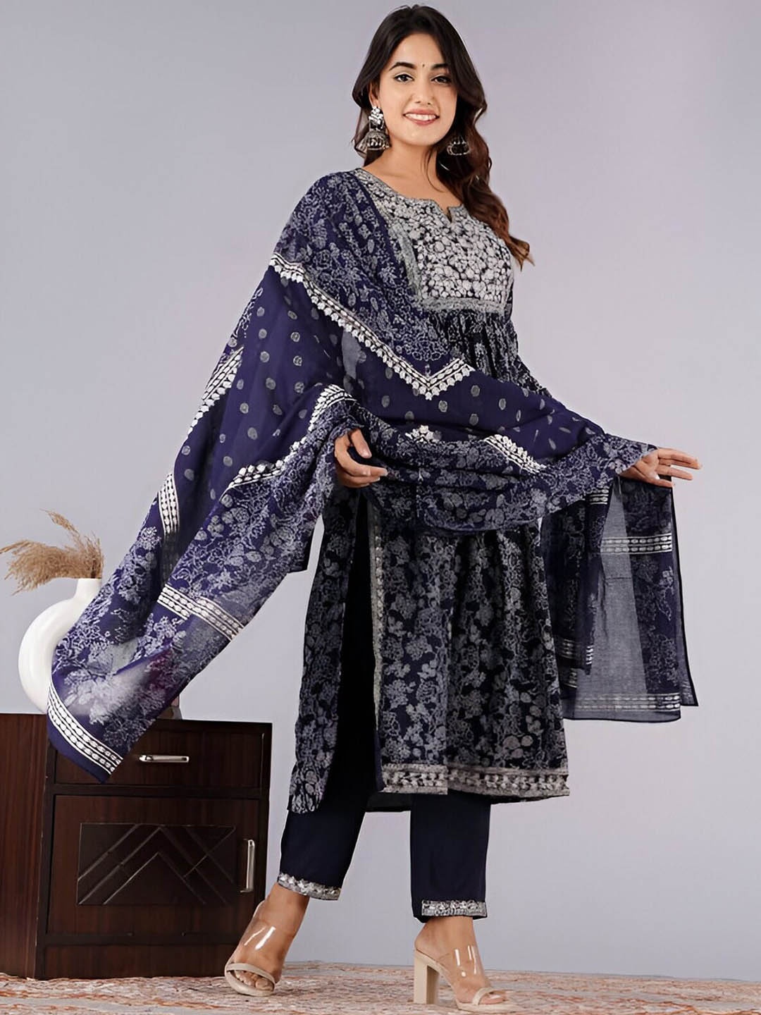 

BAESD Floral Printed Round Neck Regular Thread Work Kurta With Trousers & Dupatta, Blue