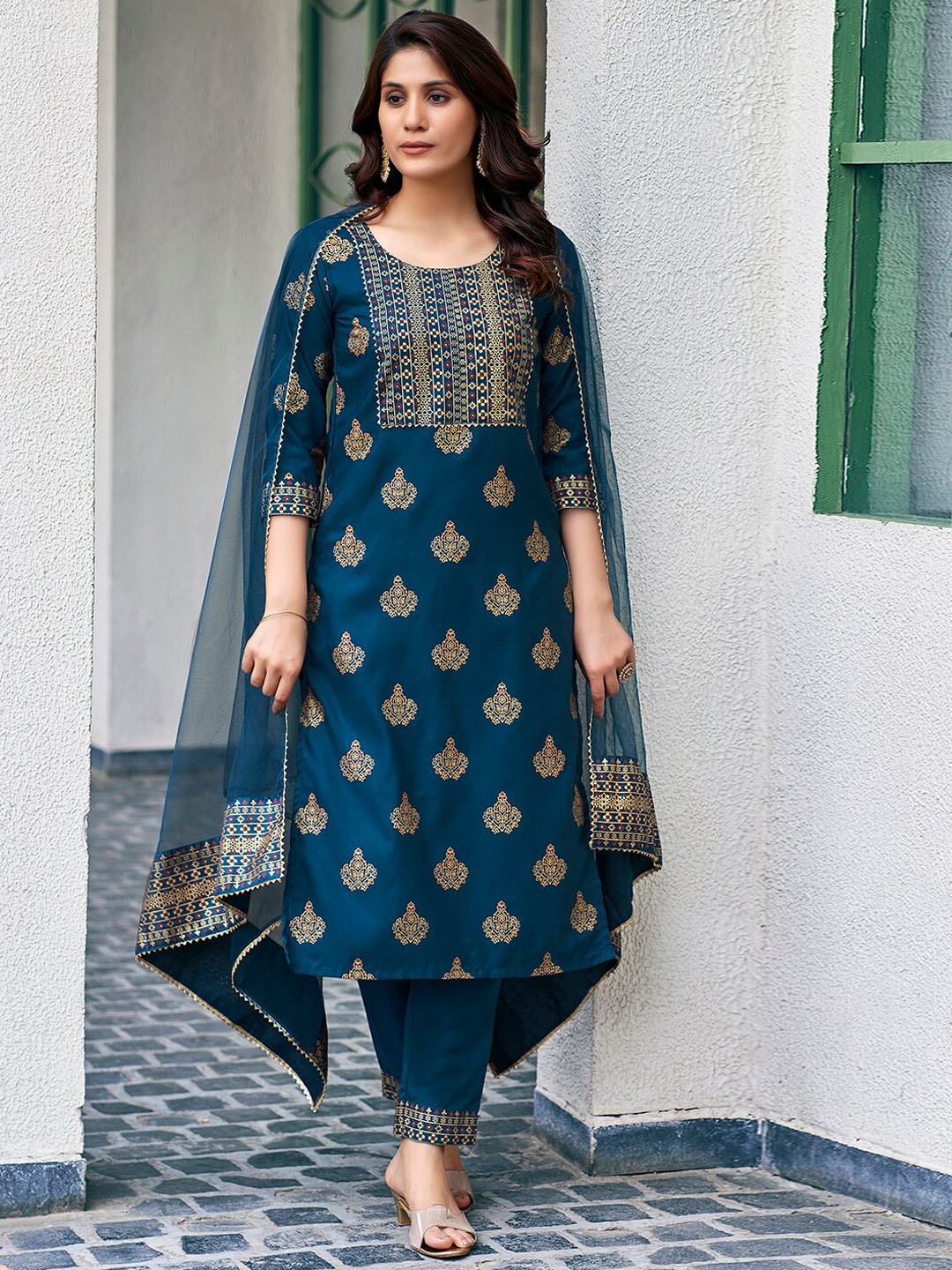 

SKYLEE Teal Blue Ethnic Motifs Printed Regular Kurta with Trousers & Dupatta