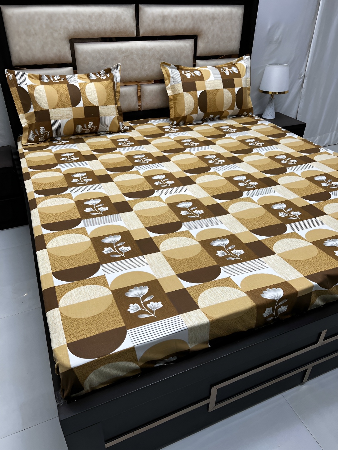 

Pure Decor Cotton Queen Size Double Bedsheet With 2 Pillow Covers 2.28m X 2.54m, Brown