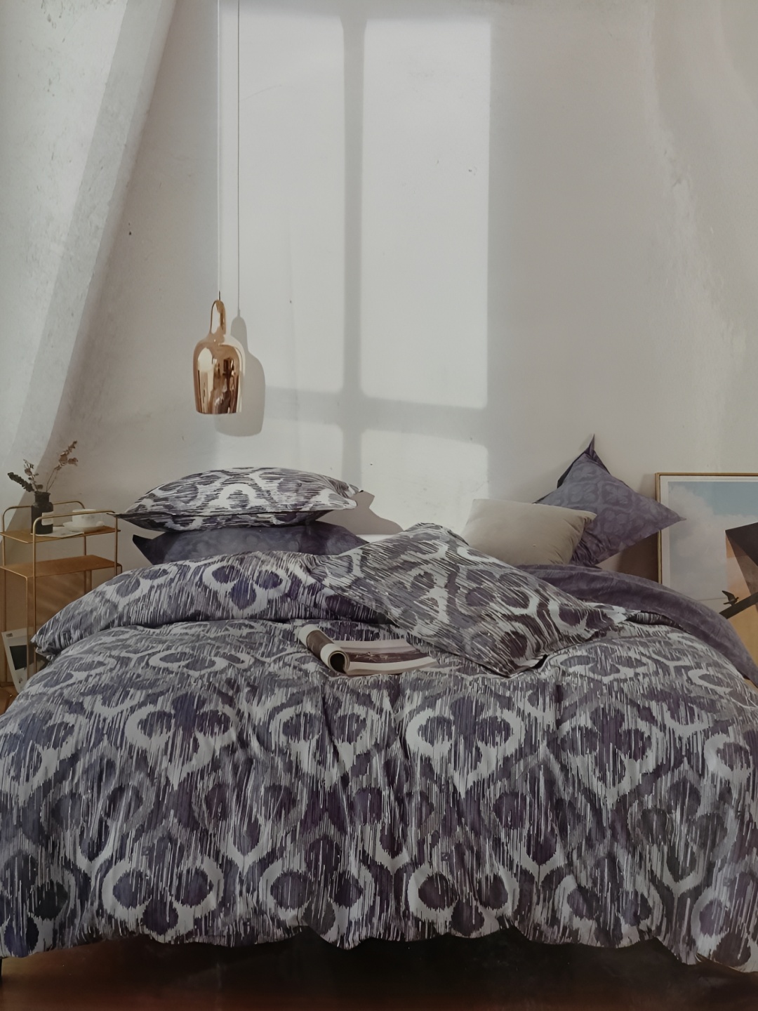 

Signature Grey Ethnic Motifs 144 TC Queen Bedsheet with 2 Pillow Covers