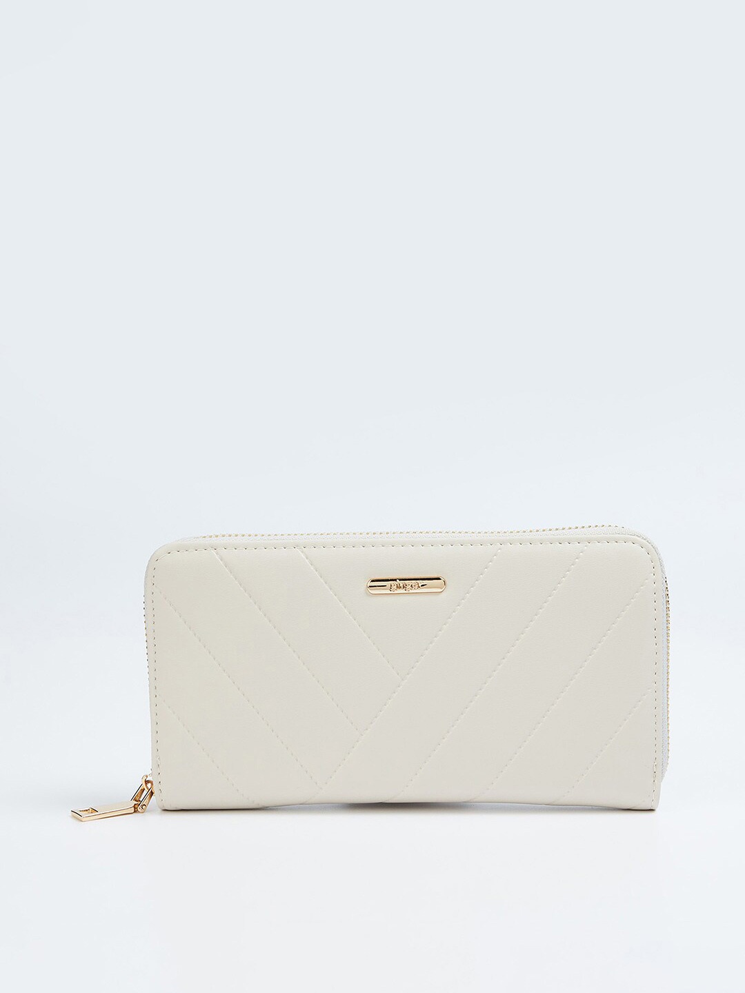 

Ginger by Lifestyle Women Textured Zip Around Wallet, Beige