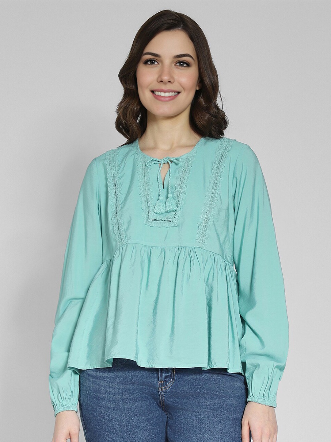 

AMERICAN EAGLE OUTFITTERS Keyhole Neck Lace Inserts Peplum Top, Green
