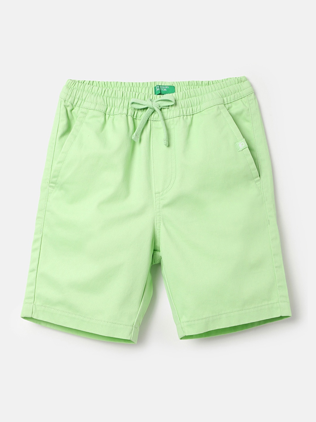 

United Colors of Benetton Boys Mid-Rise Pure Cotton Shorts, Green
