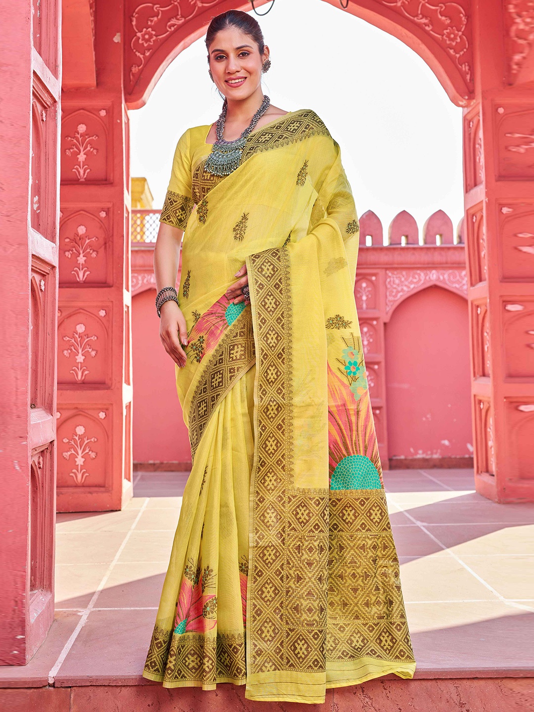 

SWORNOF Ethnic Motifs Zari Saree, Yellow