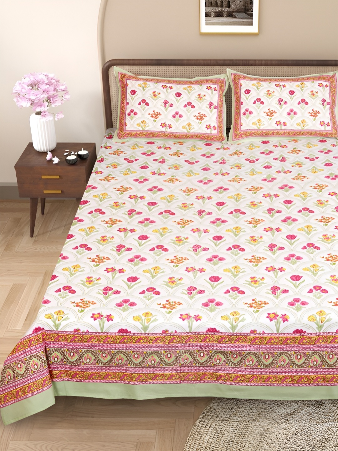 

ROMEE Floral Print Pure Cotton King Bedsheet with 2 Pillow Covers, Cream