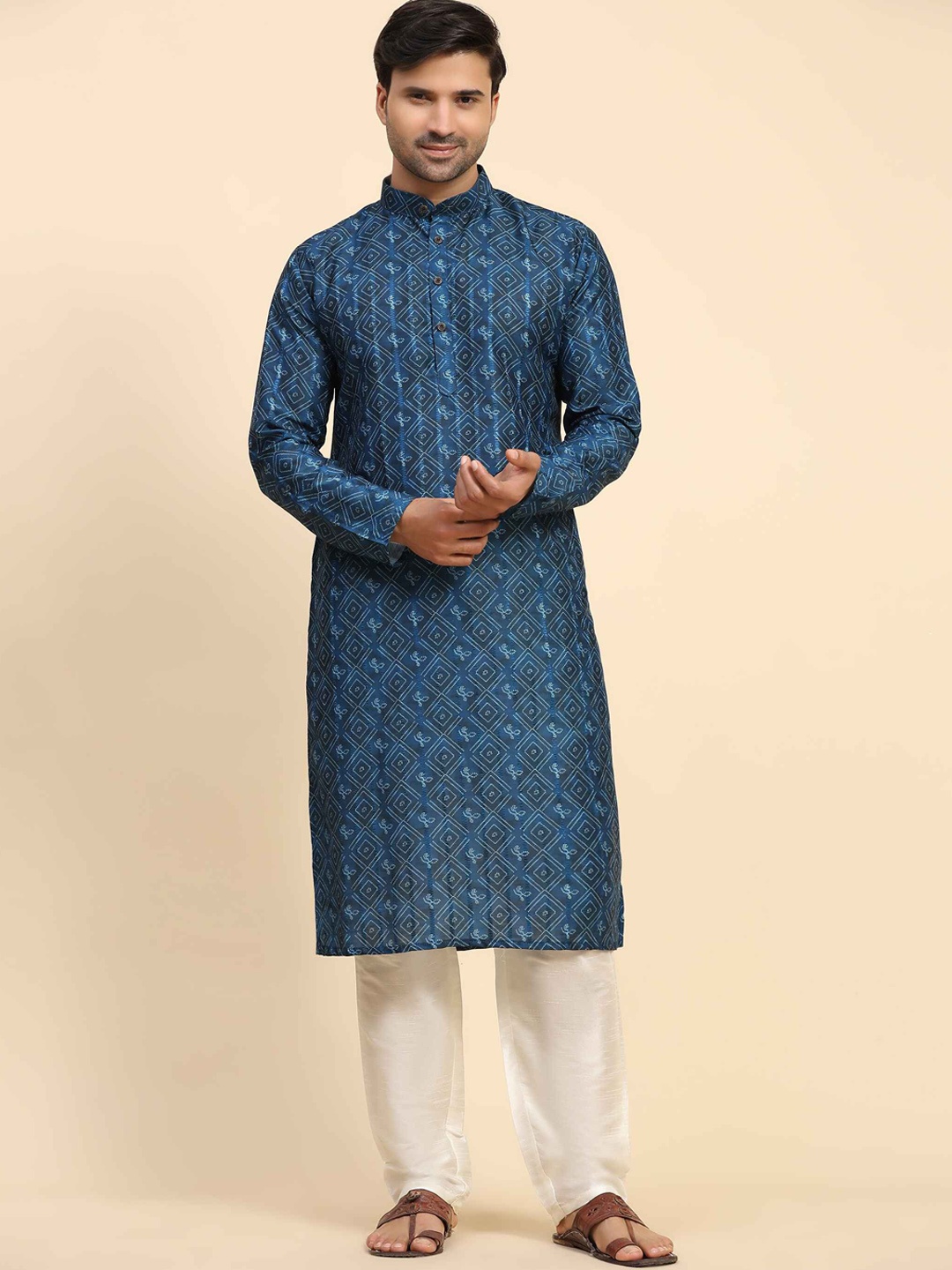 

Koshin Geometric Printed Jacquard Cotton Silk Straight Kurta, Blue