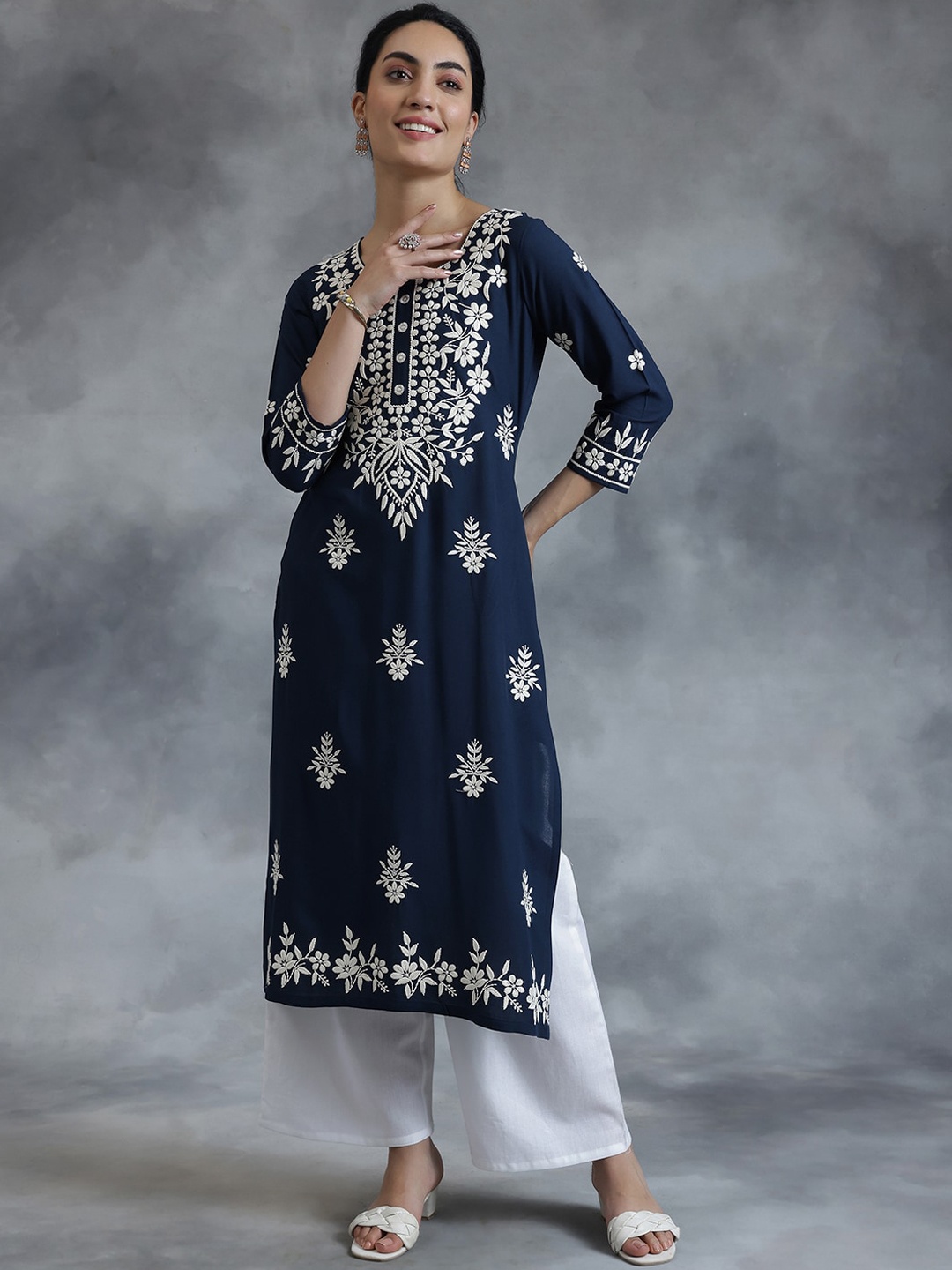 

Libas Ethnic Motifs Embroidered Straight Kurta, Blue