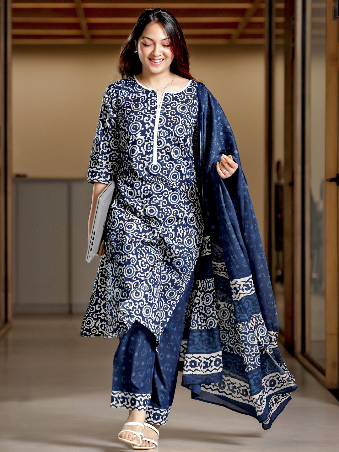 

Libas Ethnic Motifs Printed Straight Pure Cotton Kurta with Trousers & Dupatta, Blue