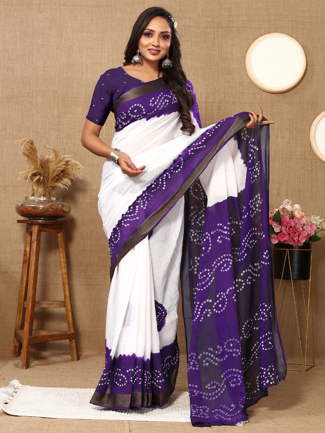 

V3 FASHION STUDIO Bandhani Pure Cotton Handloom Bandhani Zari Saree, Purple