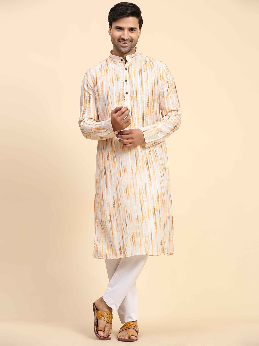 

Cult Indie Abstract Woven Design Straight Kurta, Yellow