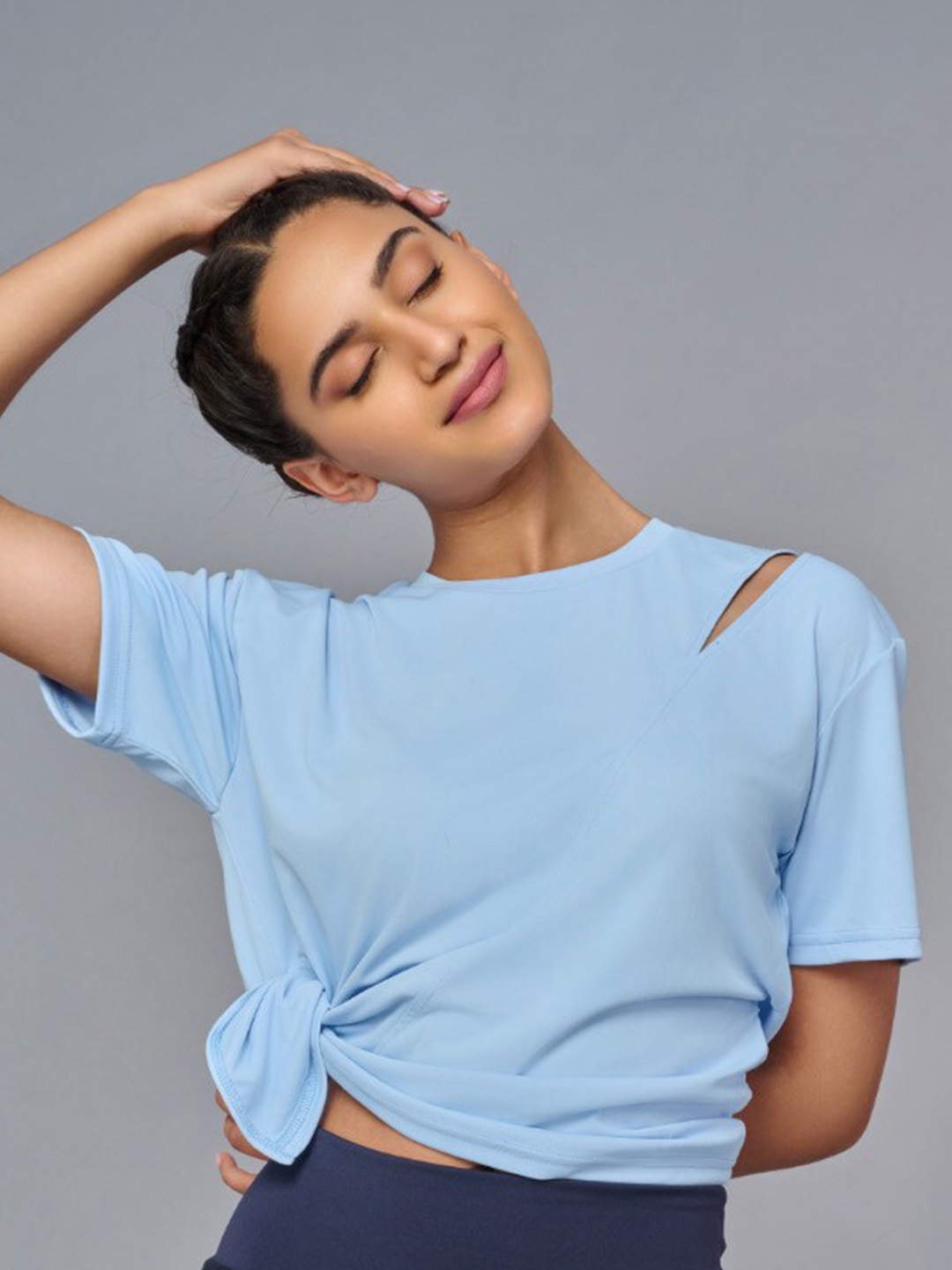 

RYZ Relaxed Fit Anti-Odour Cut Out Detailed Top, Blue