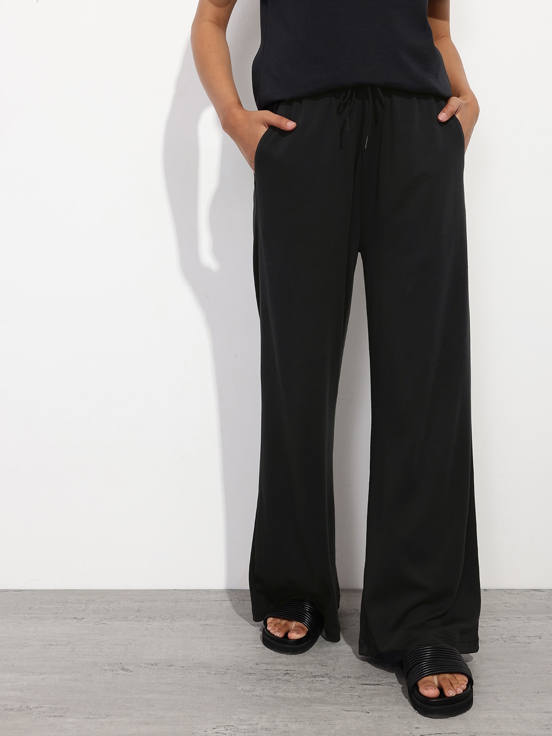 

DressBerry Women Laidback Leisure Wide Leg Trousers, Black