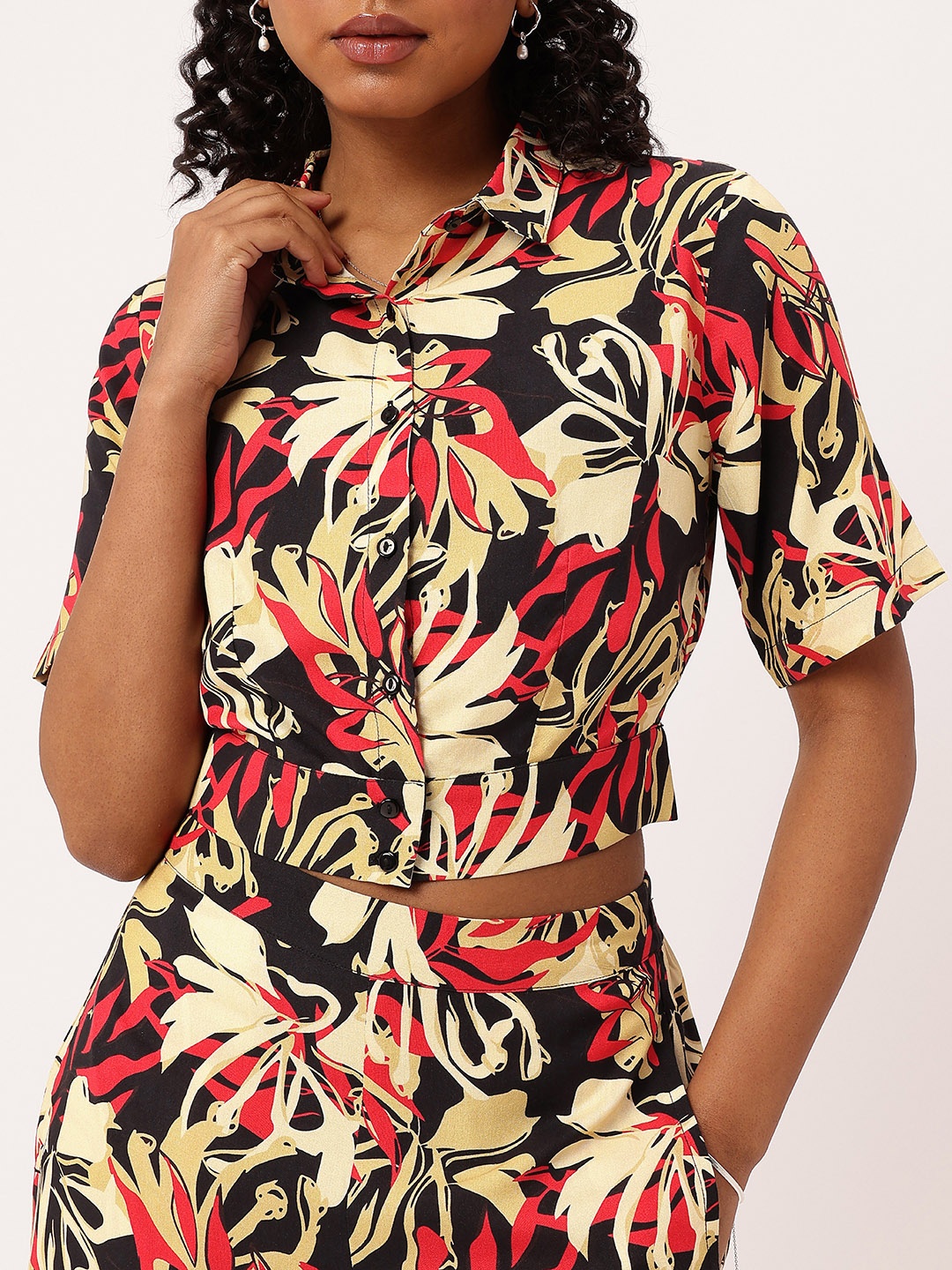 

DressBerry Resort Ready Global Groove Shirt Style Crop Top, Black