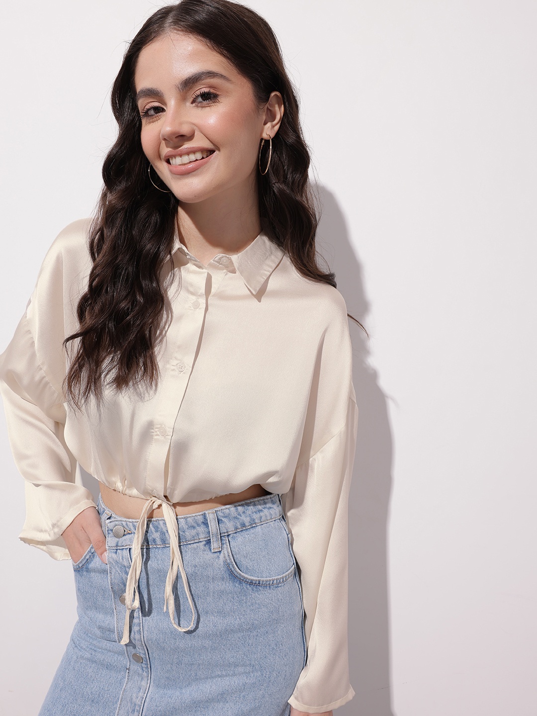 

DressBerry Glamour & Opulence Satin Sizzle Blouson Crop Top, Off white