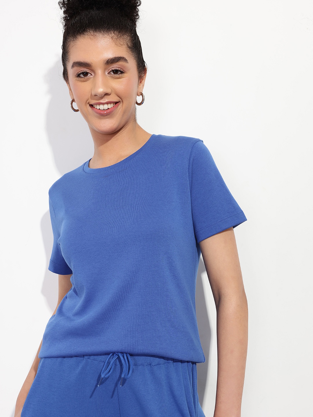 

Dressberry Basics Street Essential Upgrade T-shirt, Blue