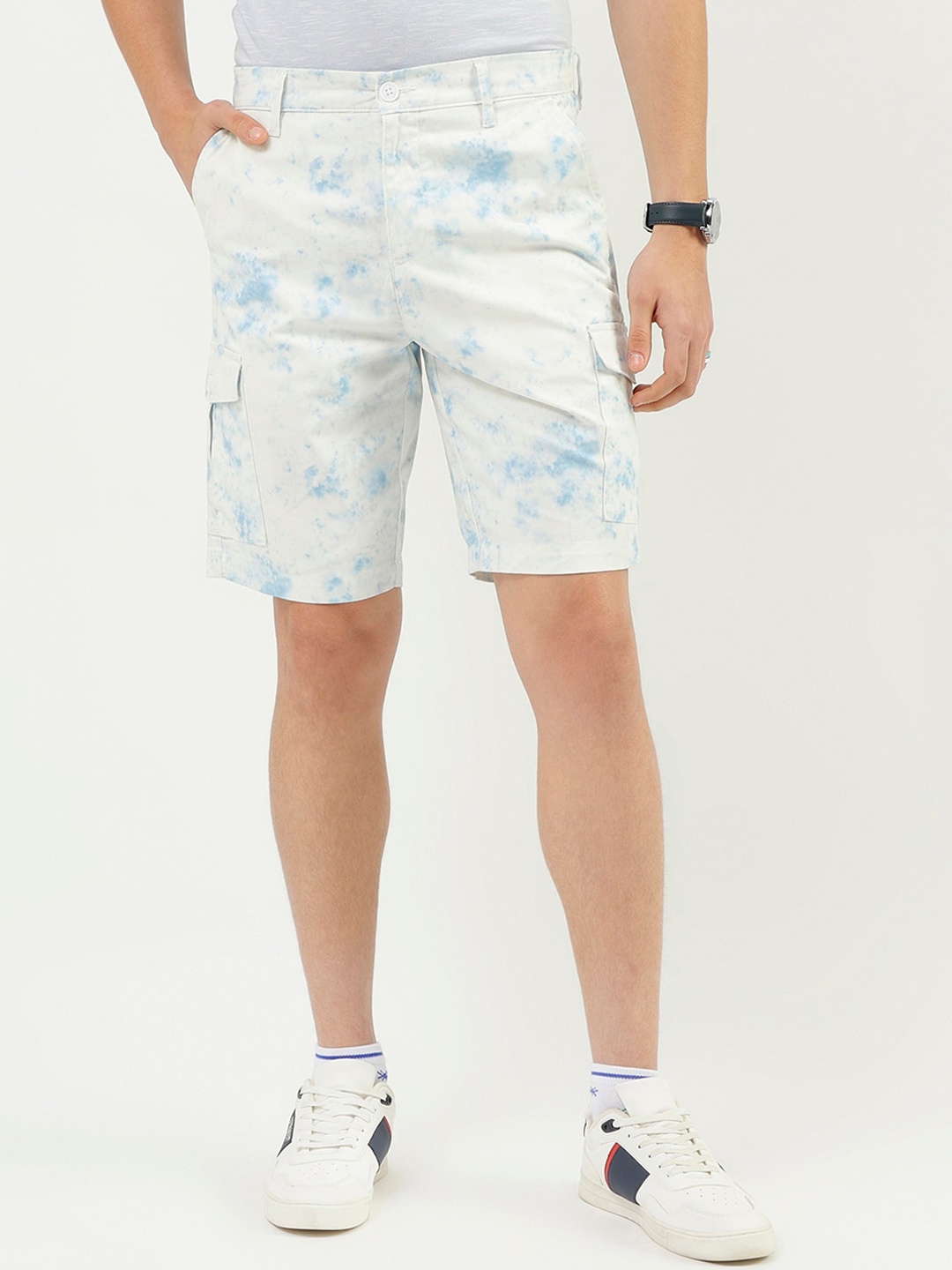 

United Colors of Benetton Men Abstract Printed Cargo Shorts, White