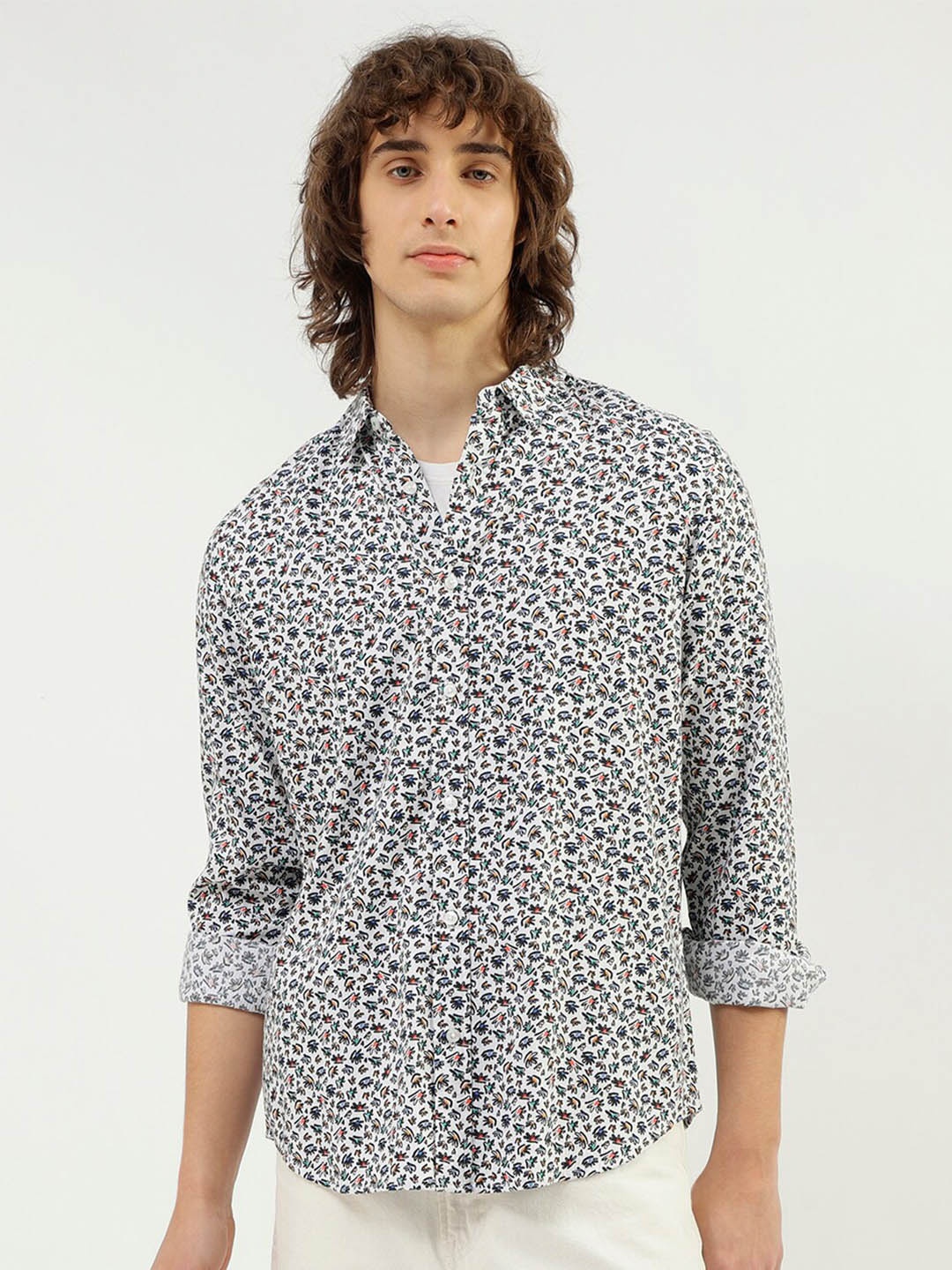 

United Colors of Benetton Slim Fit Floral Printed Spread Collar Casual Shirt, White