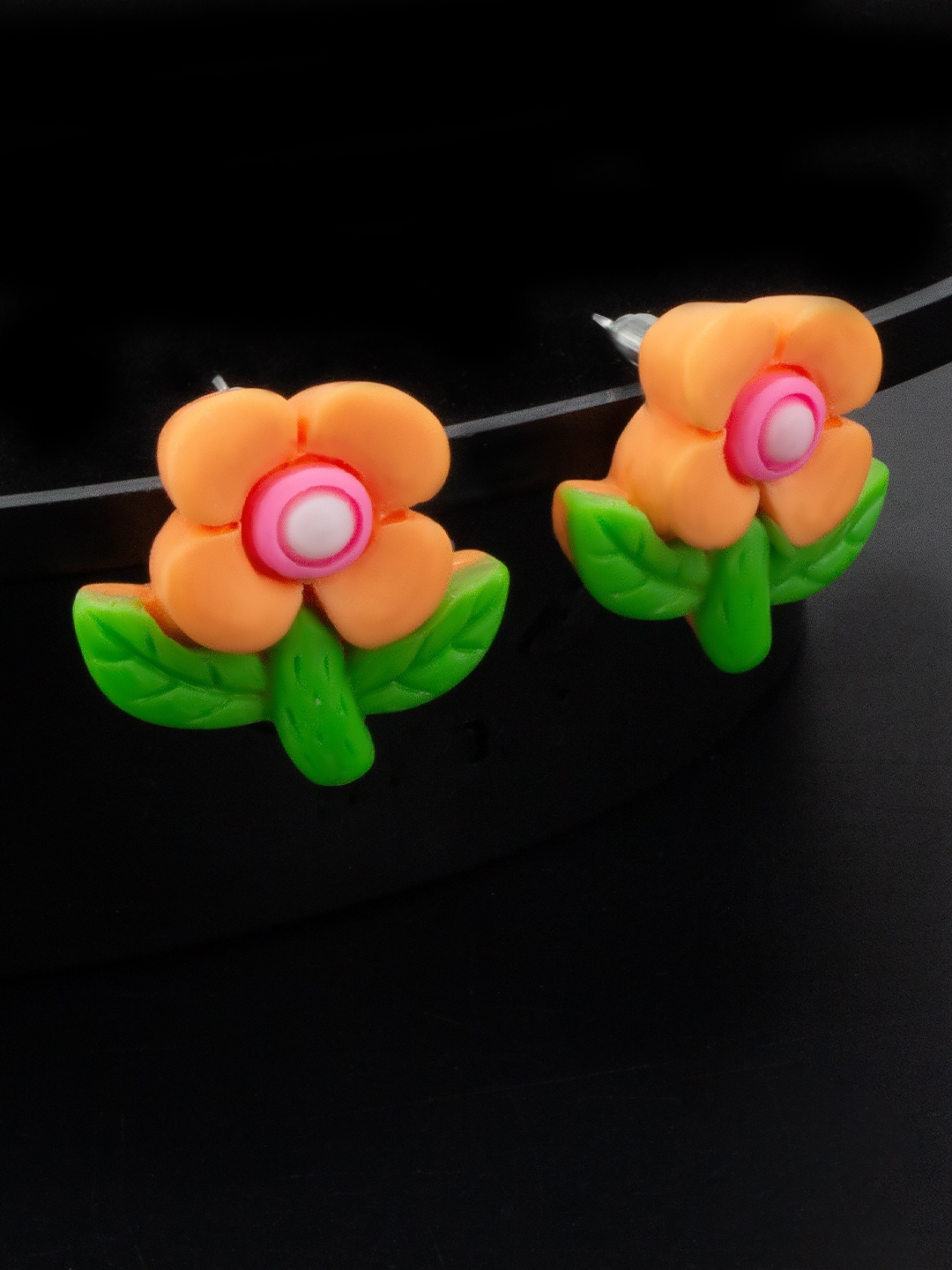 

PRIVIU Floral Studs Earrings, Orange