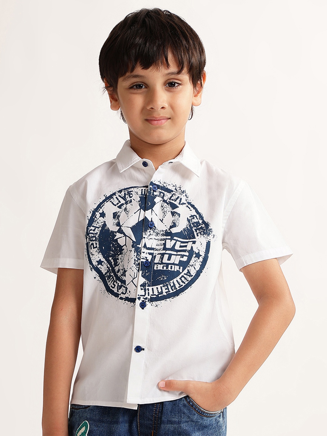 

Blue Giraffe Boys Printed Pure Cotton Casual Shirt, White