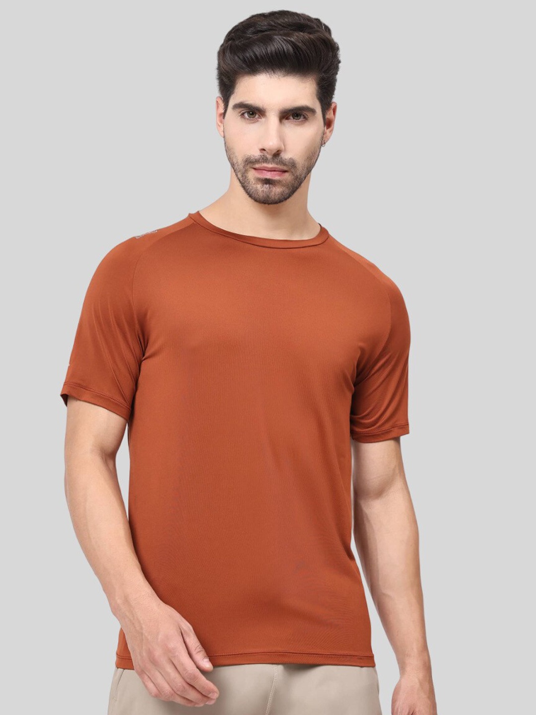 

DIDA Comfort Fit Lightweight Dri-FIT Sports T-shirt, Rust