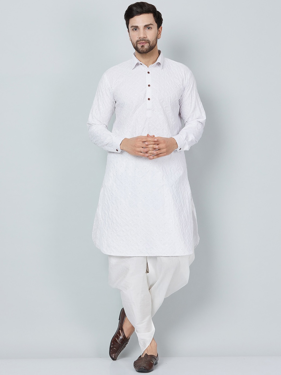 

Kaifoo Ethnic Motif Embroidered Sequinned Pathani Kurta with Dhoti Pants, White